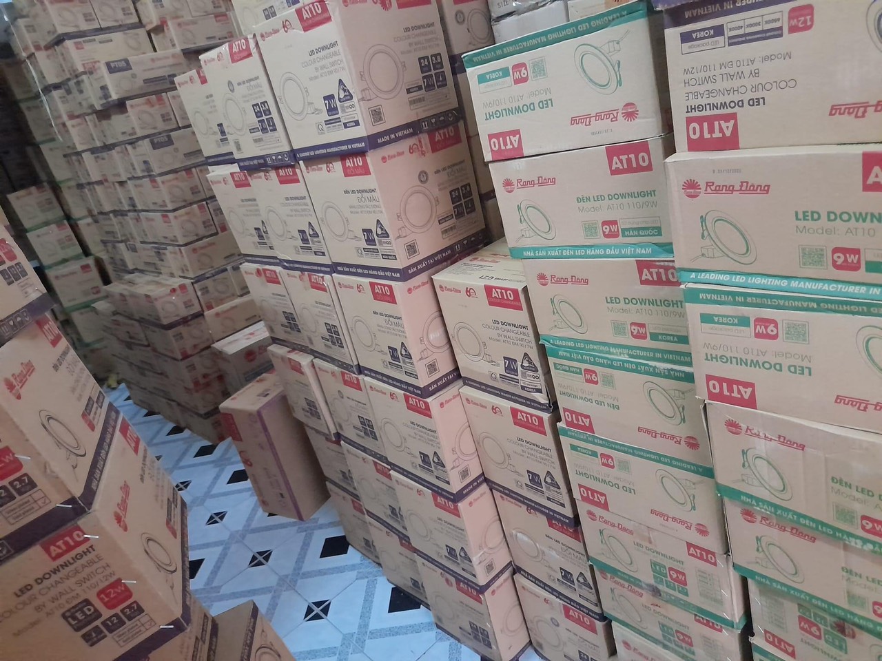 ĐÈN LED RẠNG ĐÔNG