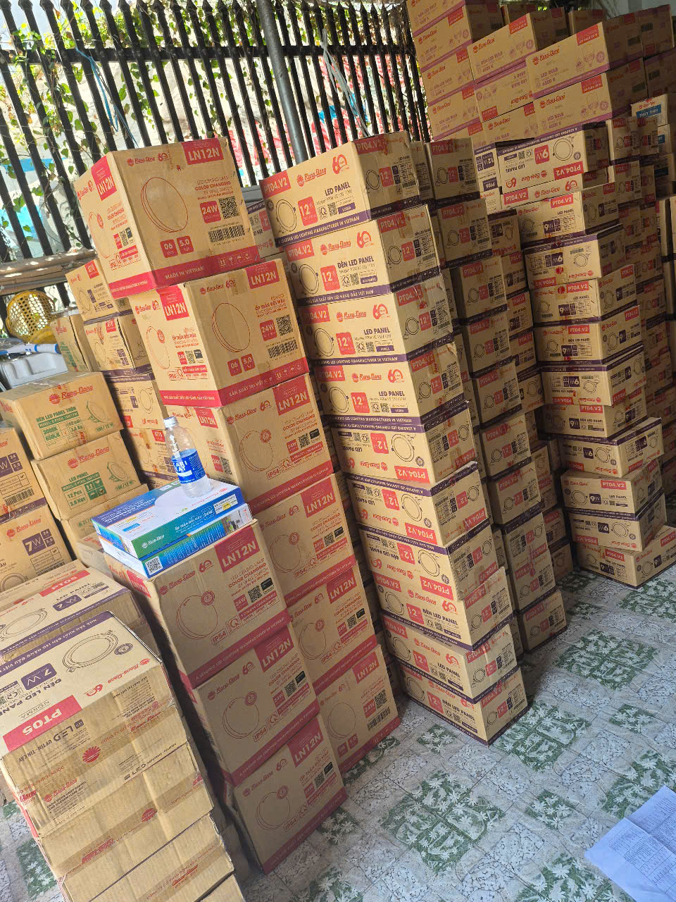 tổng kho đèn rạng đông